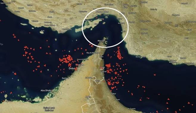 호르무즈 해협.jpg